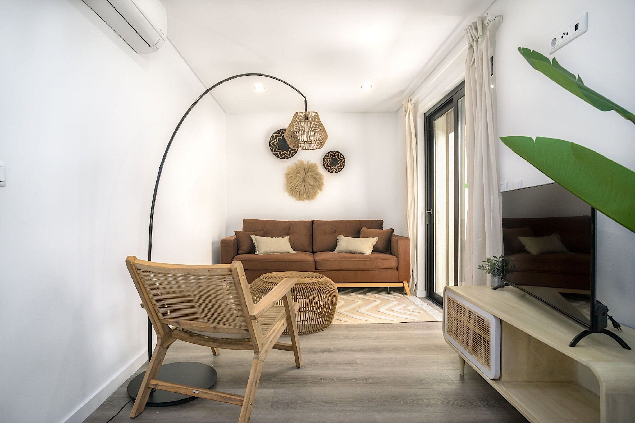 Arla Brown Apartment, Wifi, Ac, Terrace !New! - Faro