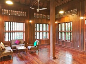 Unclassified image, 5 of 55, button - My Key Polanka Private Villa with Swimming Pool (Krong Siem Reap)