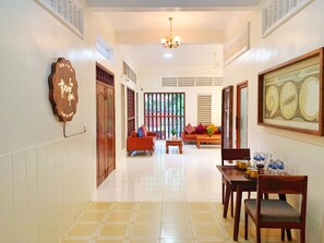 Dining - My Key Polanka Private Villa with Swimming Pool (Krong Siem Reap)