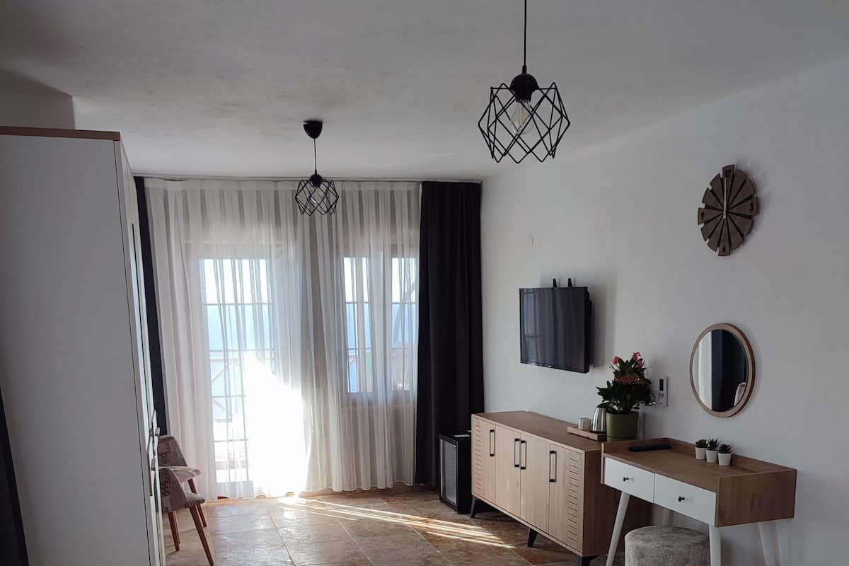Habitación doble | 2 habitaciones, minibar, wifi gratis y ropa de cama