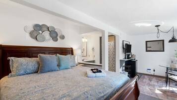 Fer et planche à repasser, Wi-Fi gratuit, draps fournis