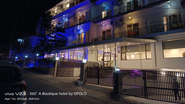 A multi-story boutique hotel with a covered entrance and balconies on each floor. - Hotel 360 By D'Polo Dharamshala (Dharamshala)