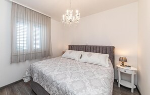 1 chambre, accès au Wi-Fi (inclus), literie fournie