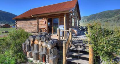 Rustic Log Cabin - Close to Creede - Picturesque Views