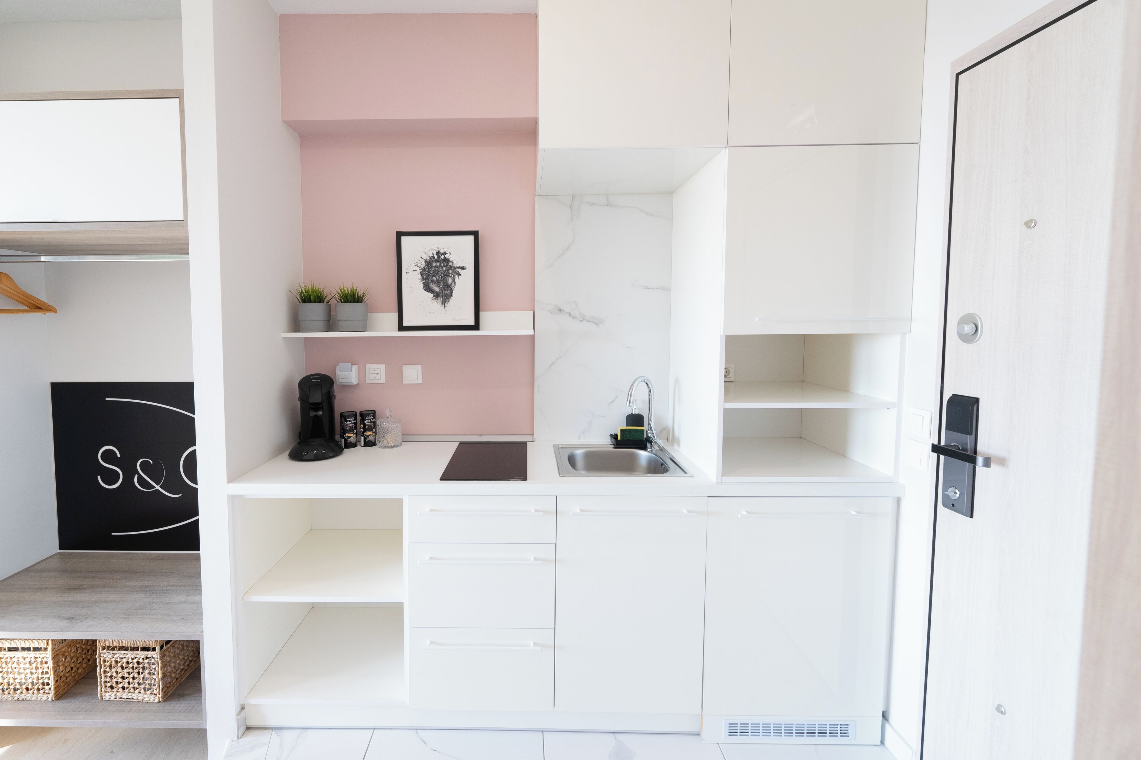 Private kitchenette
