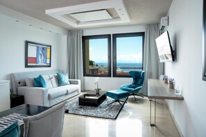 Family Apartment, 2 Bedrooms, 2 Bathrooms, Sea View | Beach/ocean view - Sea & the City (Thessaloniki)