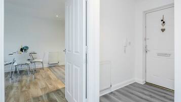 Apartment | Dining