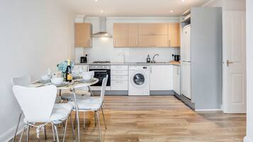 Apartment | Private kitchen | Fridge, microwave, oven, stovetop