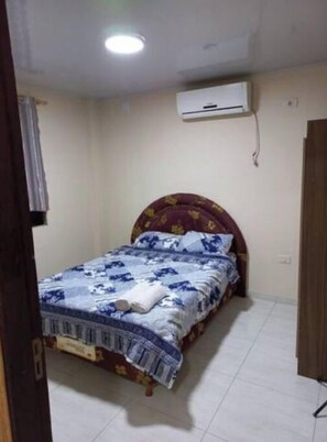 2 habitaciones, tabla de planchar con plancha y wifi gratis 