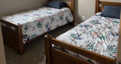 Beautiful County House. Perfect Nature Getaway/Hunting/Relaxing