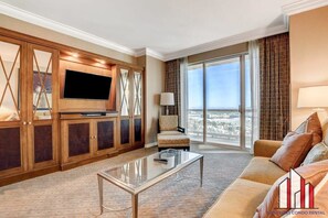 Televisión y oficina 