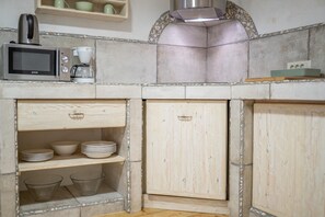 Refrigerador, microondas, parrilla de estufa y lavavajillas 