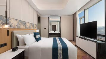 Minibar, wifi gratis y ropa de cama