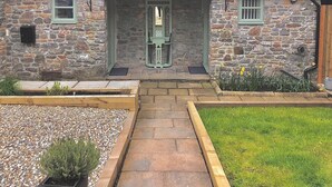Exterior detail - 1 bedroom accommodation in Cheddar (Cheddar)