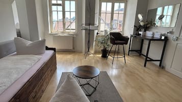 3 Schlafzimmer, Schreibtisch, BĂŒgeleisen/BĂŒgelbrett, kostenloses WLAN