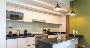 Fridge, microwave, oven, stovetop