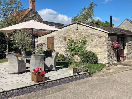 2 bedroom accommodation in East Lydford, near Somerton