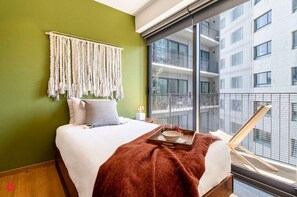 2 soveværelser, skrivebord, strygejern/strygebræt, Wi-Fi