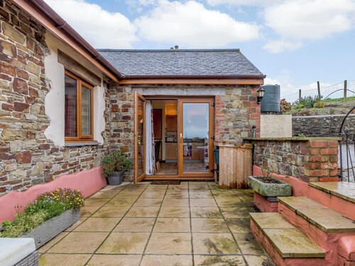 2 bedroom accommodation in Bideford