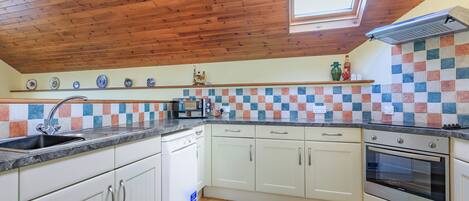 Lavavajillas, silla alta para bebés