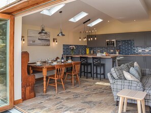 Interior - 3 bedroom accommodation in Bucks Cross, near Bideford (Bucks Cross, near Bideford)