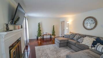 Smart TV, foosball, table tennis