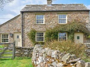 Exterior - 2 bedroom accommodation in Carperby, Leyburn (Carperby, Leyburn)