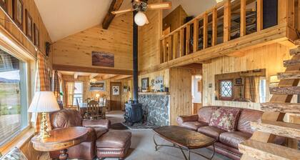 Creede Cabin - Dogs Welcome - Amazing Views - Large Deck