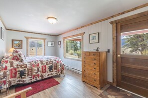 3 habitaciones, tabla de planchar con plancha y wifi gratis