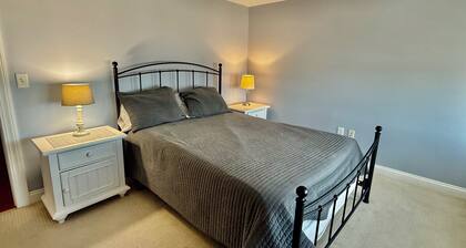 Gorgeous ocean front condo at the Grand Victorian right in the center of it all!