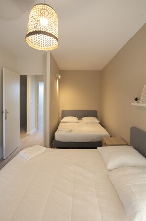 5 chambres, bureau, fer et planche à repasser, Wi-Fi gratuit