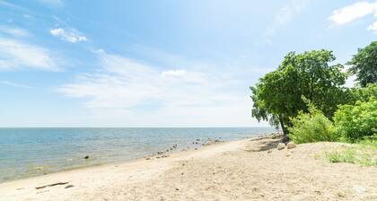 🏖 Sandy Hook: 2 Queens, Pet Friendly, One Min to Beach, Ice Fishing and Snaks