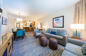 Living area - Marriott Cypress Harbour 2 Bed 2 Bath Villa (Orlando)