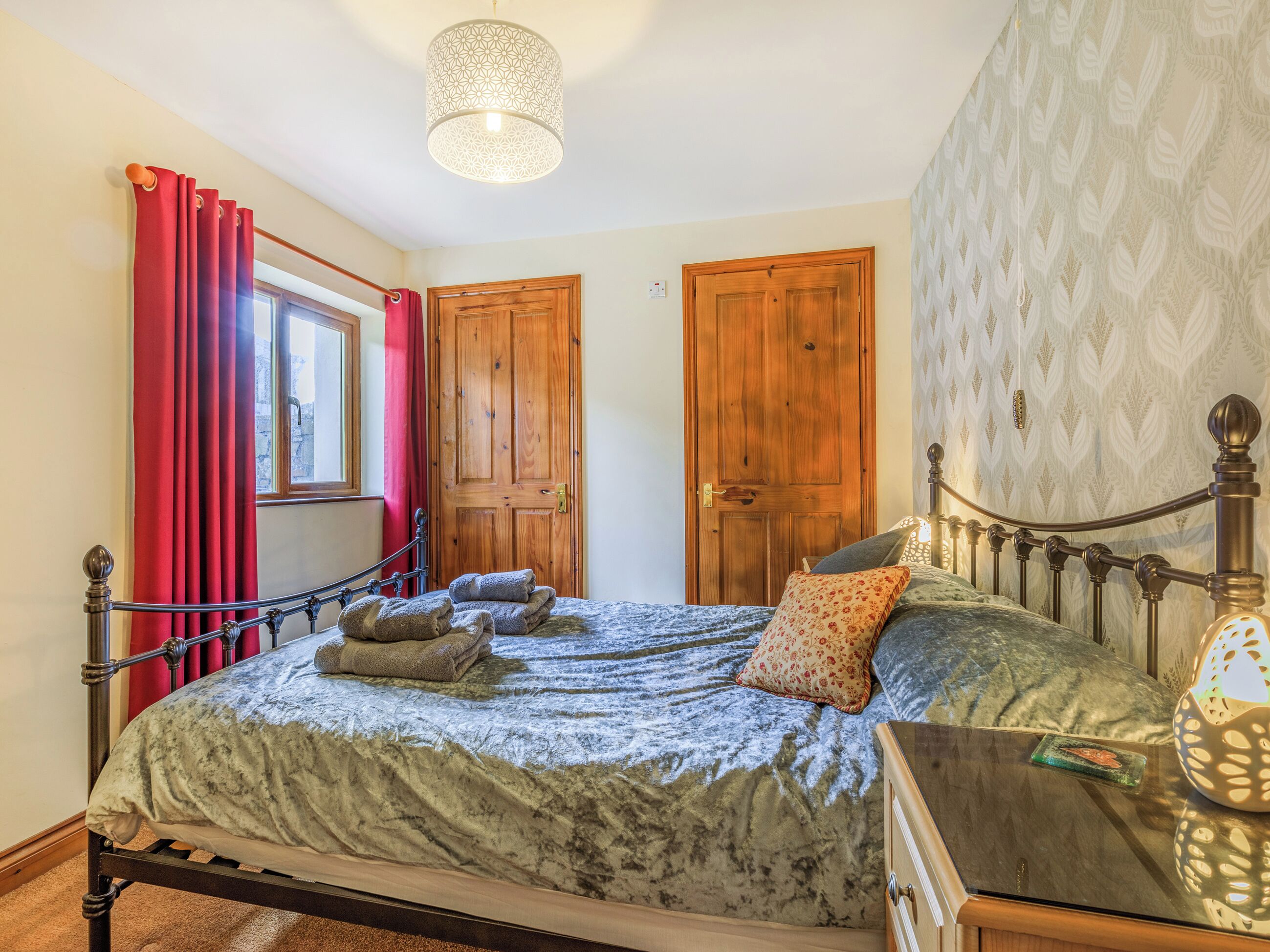 3 bedrooms, free WiFi, bed sheets