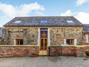 Exterior - The Threshing Barn - UK35754 (Bideford)