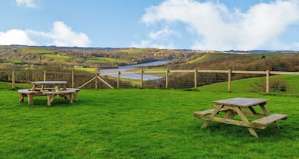 The Threshing Barn - UK35754