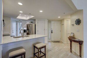 Interior - 206 Barrington Arms- OCEANFRONT and BEAUTIFUL (Hilton Head Island)