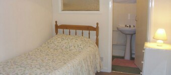 East Hook Holiday Cottages - Daisy Cottage