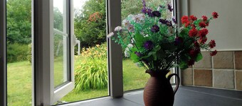 East Hook Holiday Cottages - Daisy Cottage