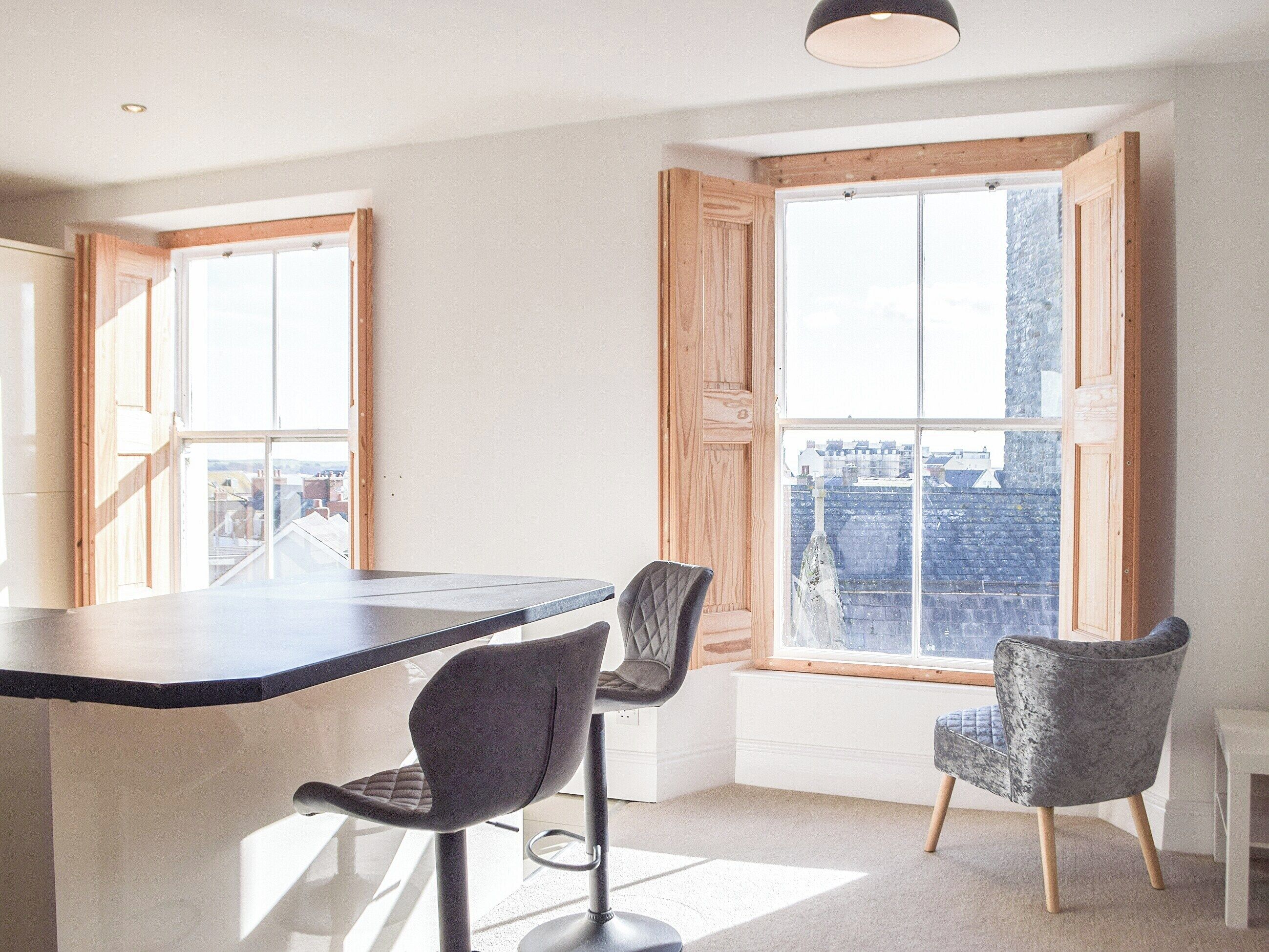 المنشأة من الداخل