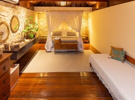 华丽小屋 | 客房内保险箱、遮光窗帘、免费 WiFi、床单