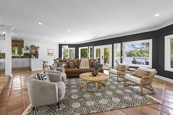 Smart TV, fireplace, video games, stereo