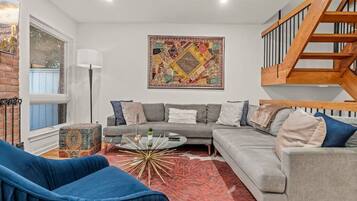 TV, fireplace, Netflix, streaming services