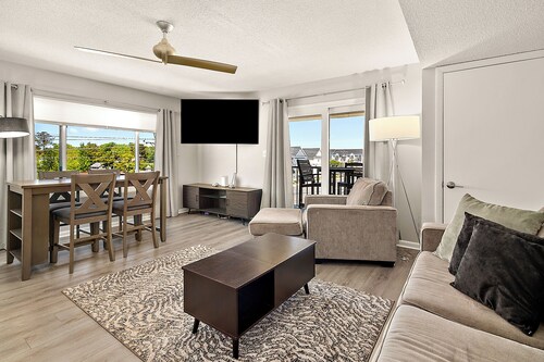 North OC Oceanblock Condo 1bed/2 BA  141st