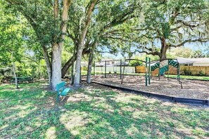 Children's area - Refreshing Oasis with Massage Chair, Game Garage, Large Fenced Yard +Retro games (Longwood)
