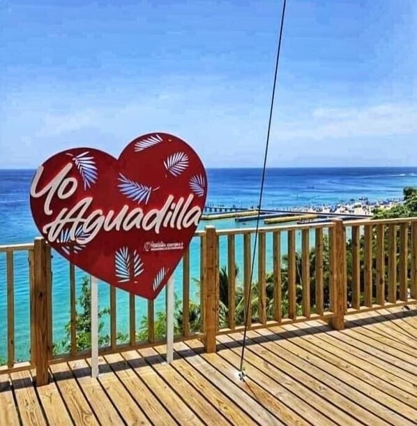 Camastros y toallas de playa 