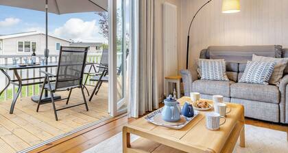 Relax and refresh with a stay at Rosemary Lodge.
