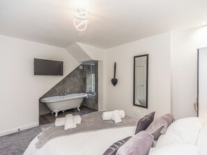 4 bedrooms, free WiFi, bed sheets - 3 Mount Pleasant-UK36650 (Looe)