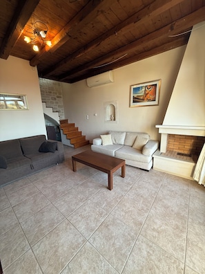 Smart TV - Sea view villa with private pool (Sfakaki)
