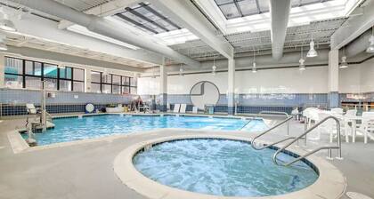 Affordable Oceanfront Retreat at Sea Colony-just steps to beach!